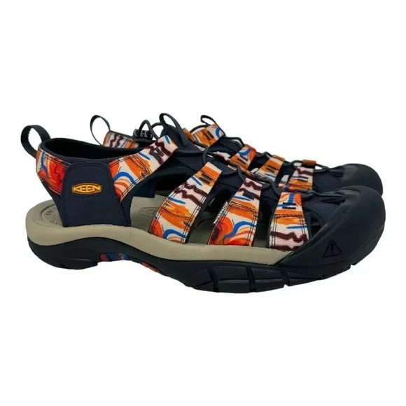 KEEN Newport Retro Outdoor Men Sandals NEW - Picture 1 of 11